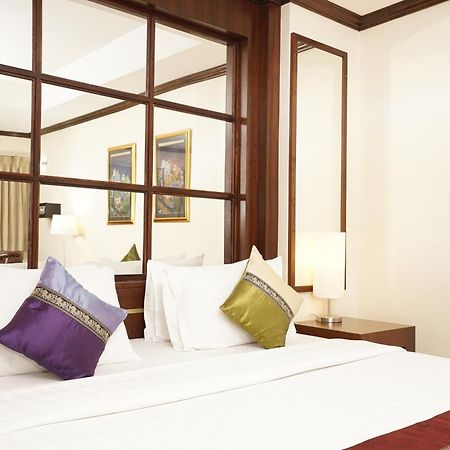 Grand Business Inn Бангкок Экстерьер фото