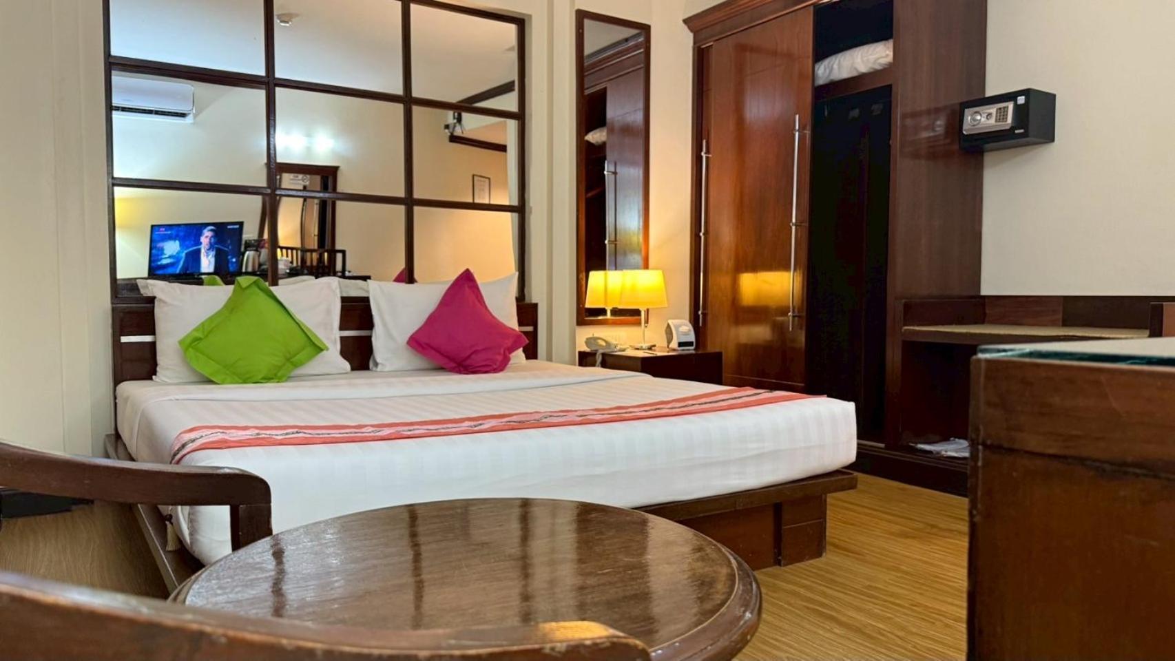 Grand Business Inn Бангкок Экстерьер фото