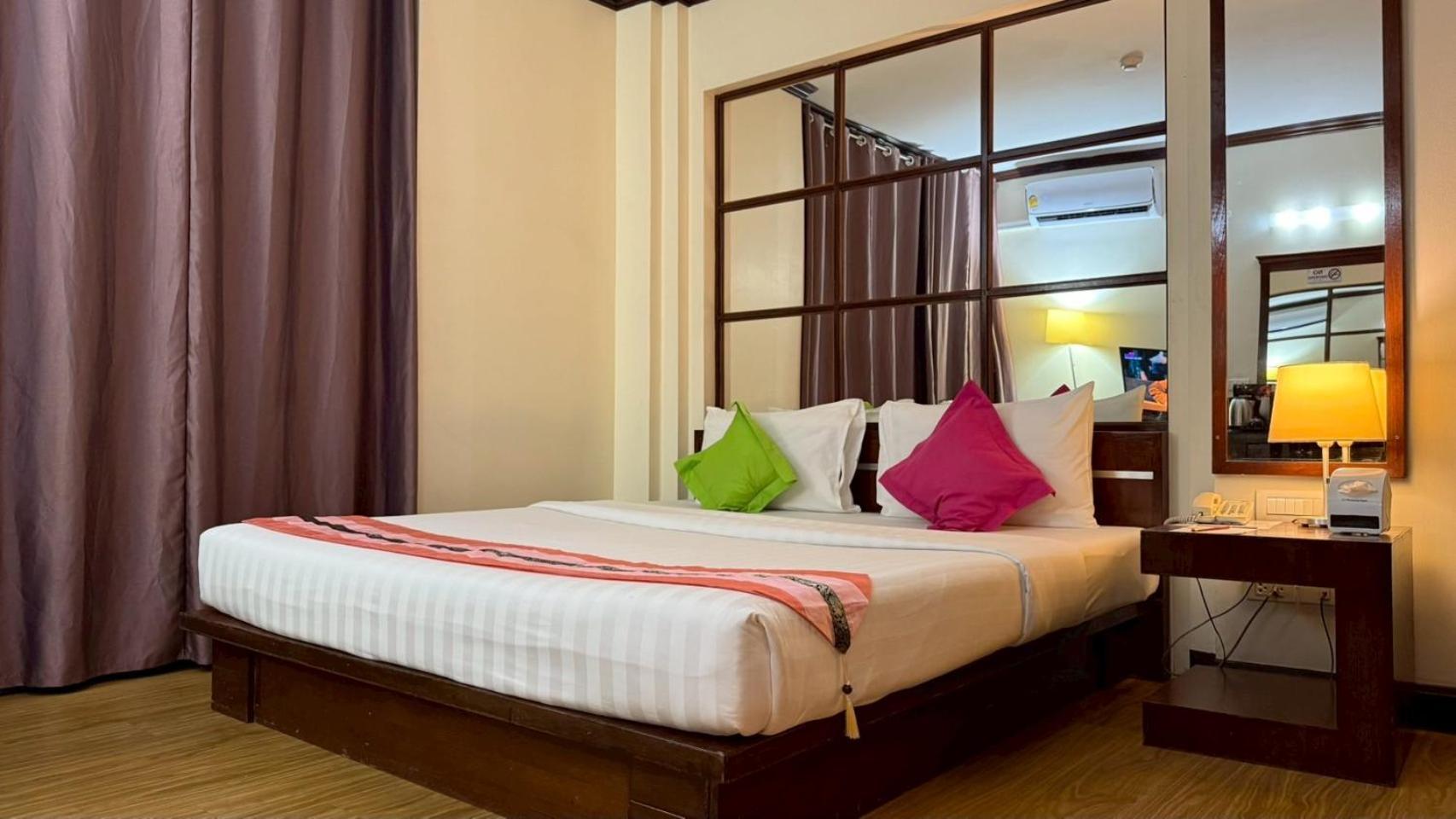 Grand Business Inn Бангкок Экстерьер фото