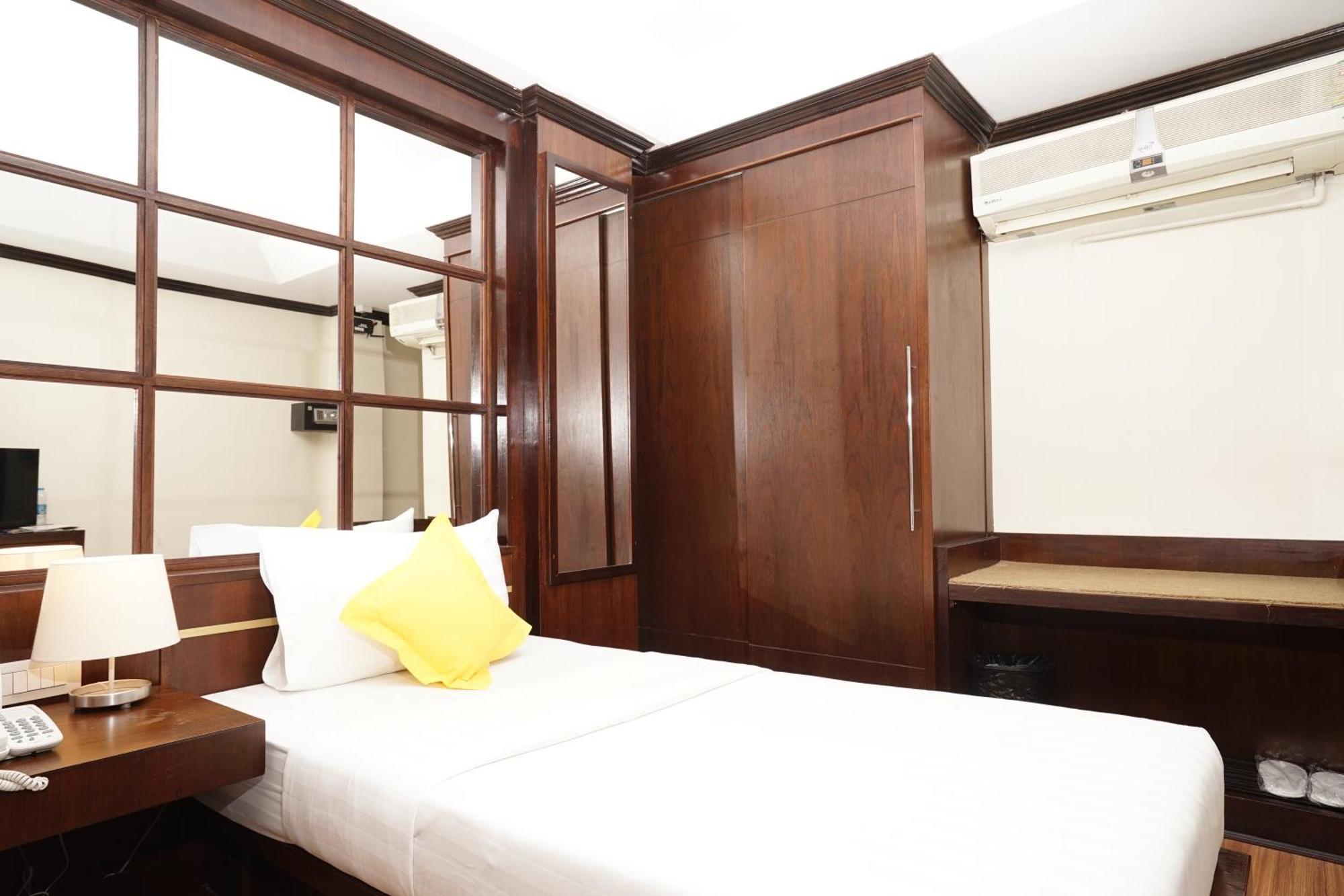 Grand Business Inn Бангкок Экстерьер фото