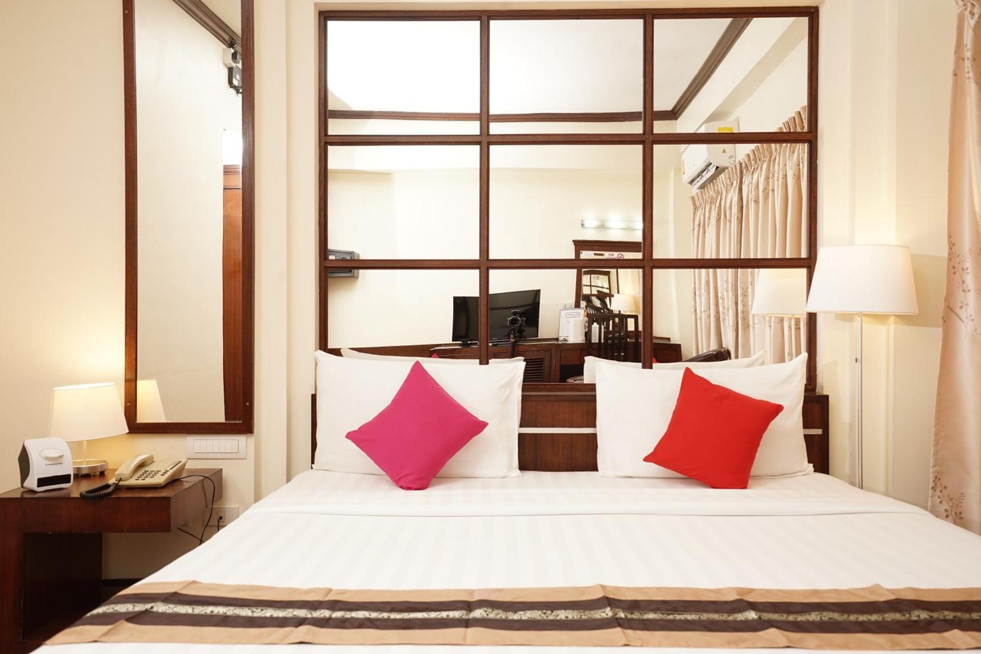 Grand Business Inn Бангкок Экстерьер фото