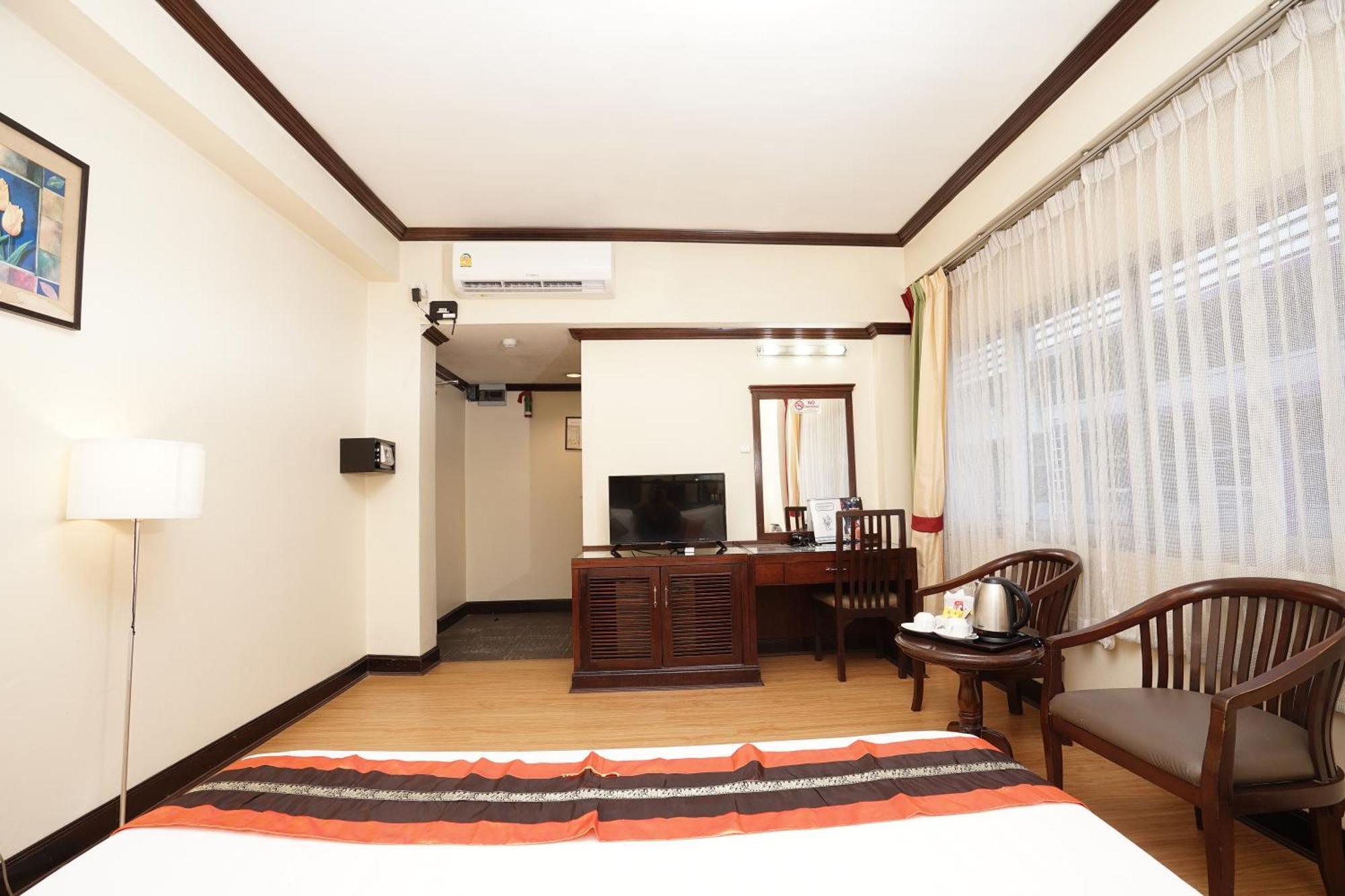 Grand Business Inn Бангкок Экстерьер фото