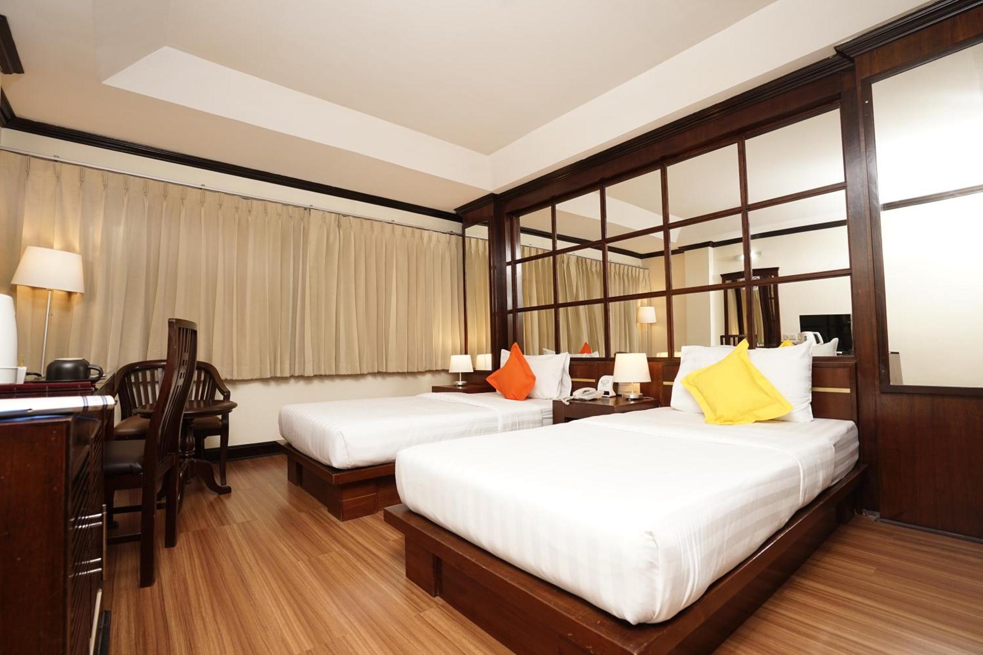 Grand Business Inn Бангкок Экстерьер фото